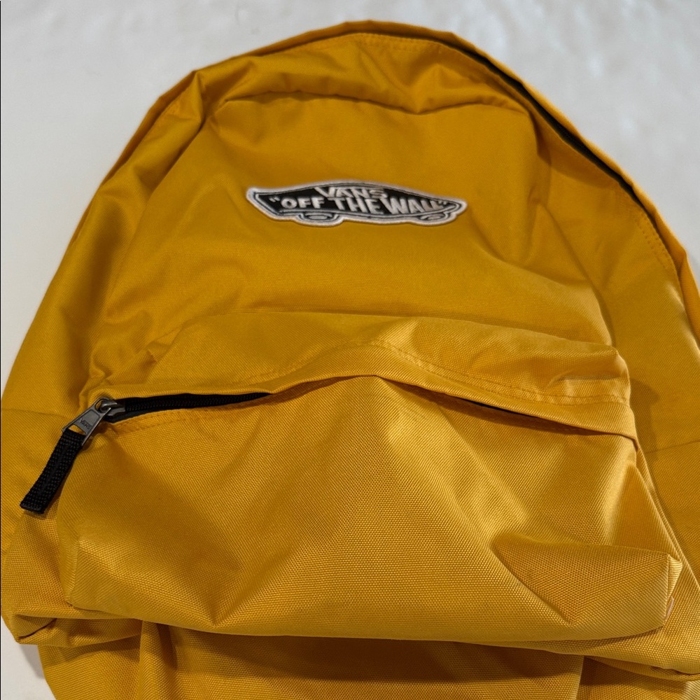 New Vans off the wall backpack. Standard 16 inch.